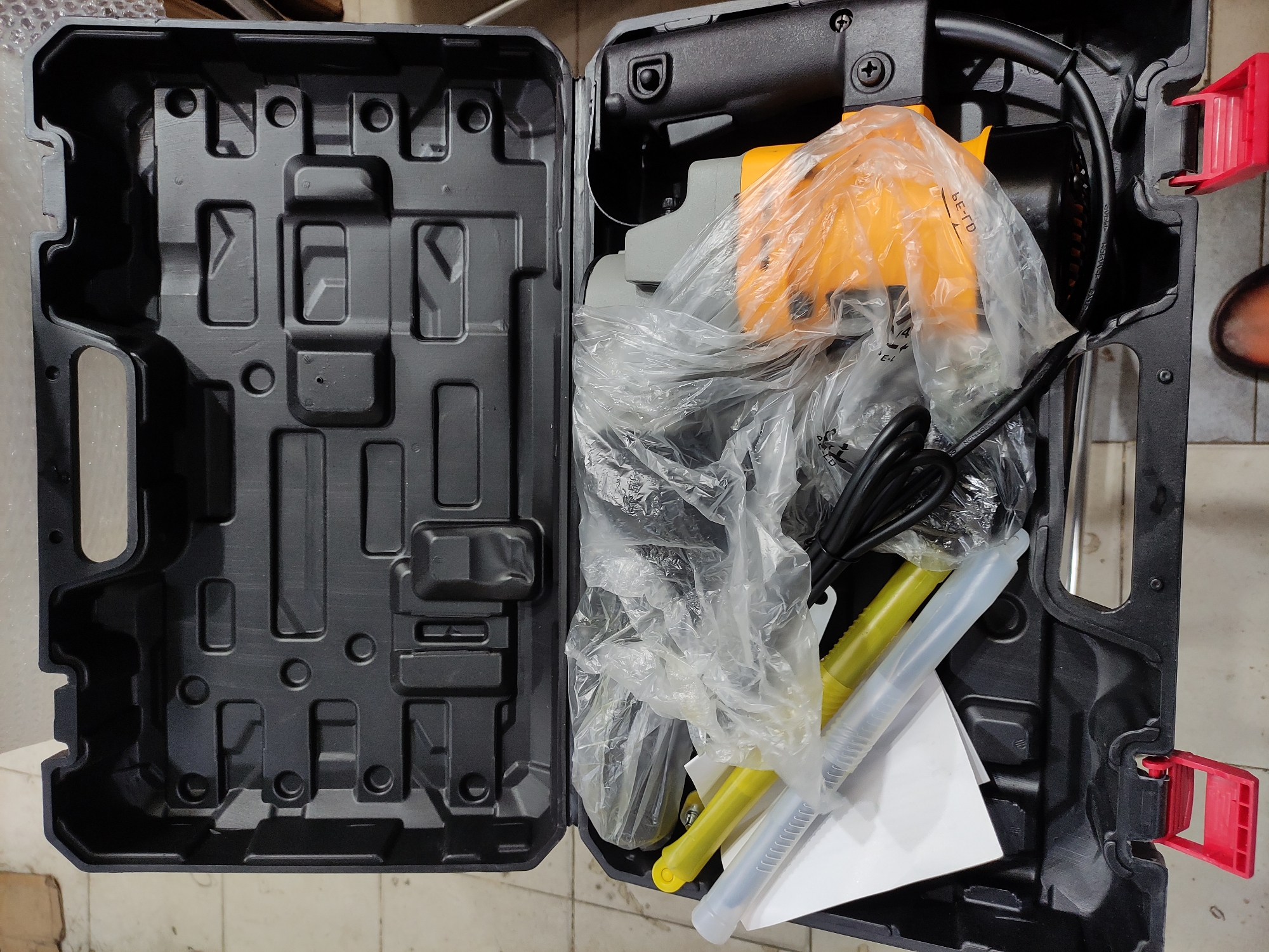 Picture of KANDO 1300W DEMOLITION HAMMER / BREAKER MACHINE