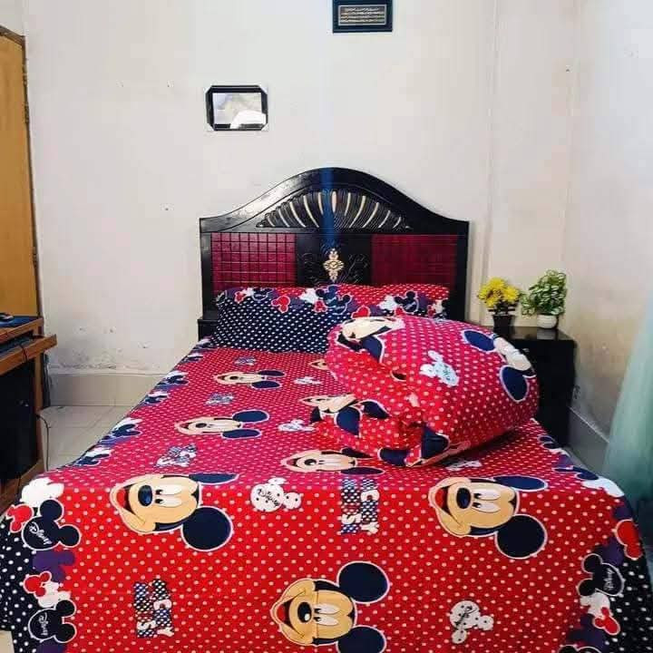 Picture of 5 Pieces Comforter + Bed Sheet Combo Set