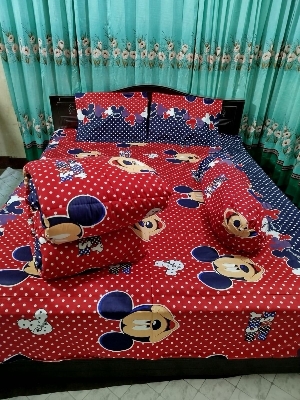 Picture of 5 Pieces Comforter + Bed Sheet Combo Set