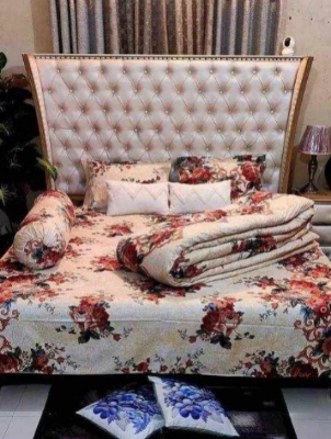 Picture of 5 Pieces Comforter + Bed Sheet Combo Set