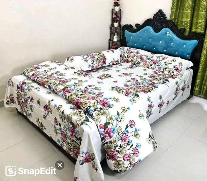 Picture of 5 Pieces Comforter + Bed Sheet Combo Set