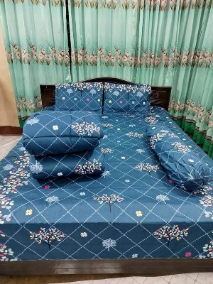 Picture of 5 Pieces Comforter + Bed Sheet Combo Set