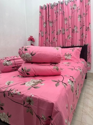 Picture of 7 Pieces Comforter + Bed Sheet Combo Set