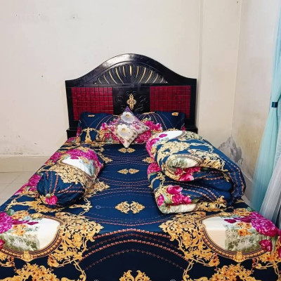 Picture of 6 Pieces Comforter + Bed Sheet Combo Set