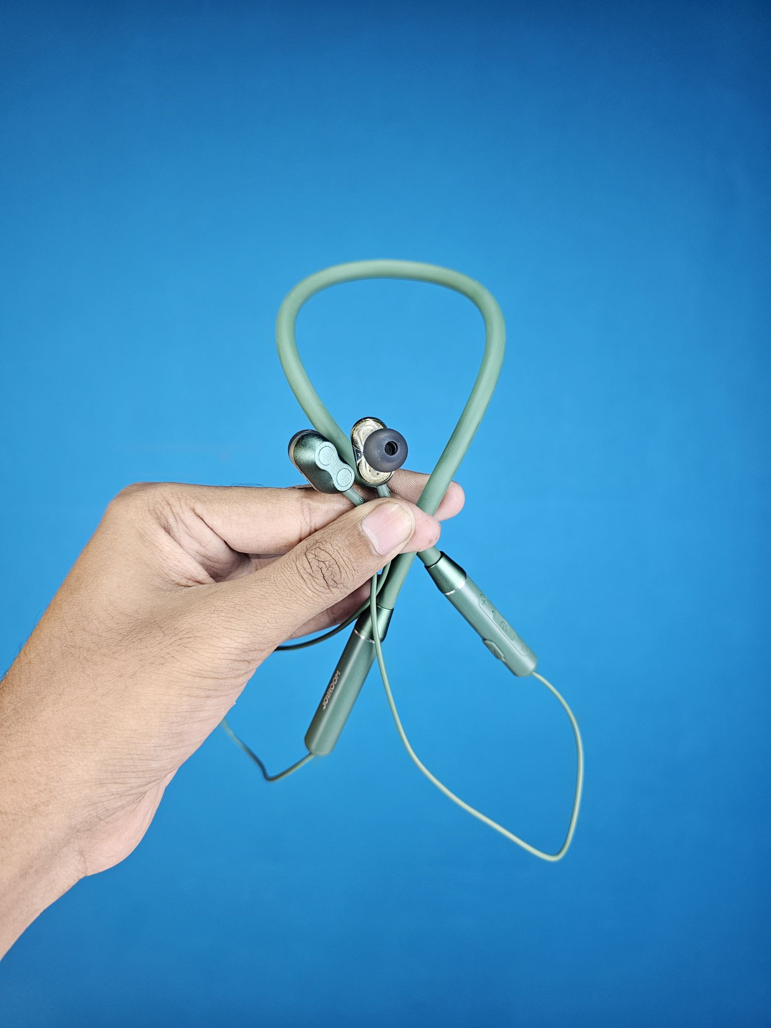 Picture of Joyroom JR-DY01 Magnetic Neck Sports Bluetooth Headphones \ No product will be return after The Seal is broken