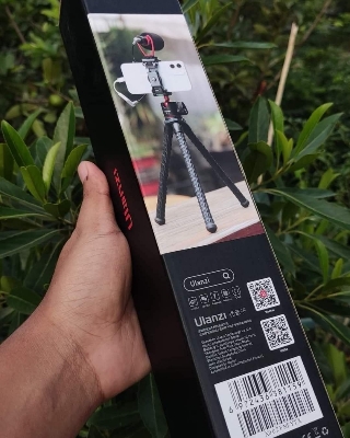Picture of Ulanzi MT11 Octopus Tripod For DSLR Camera & Smartphones/No product will be return after The Seal is broken