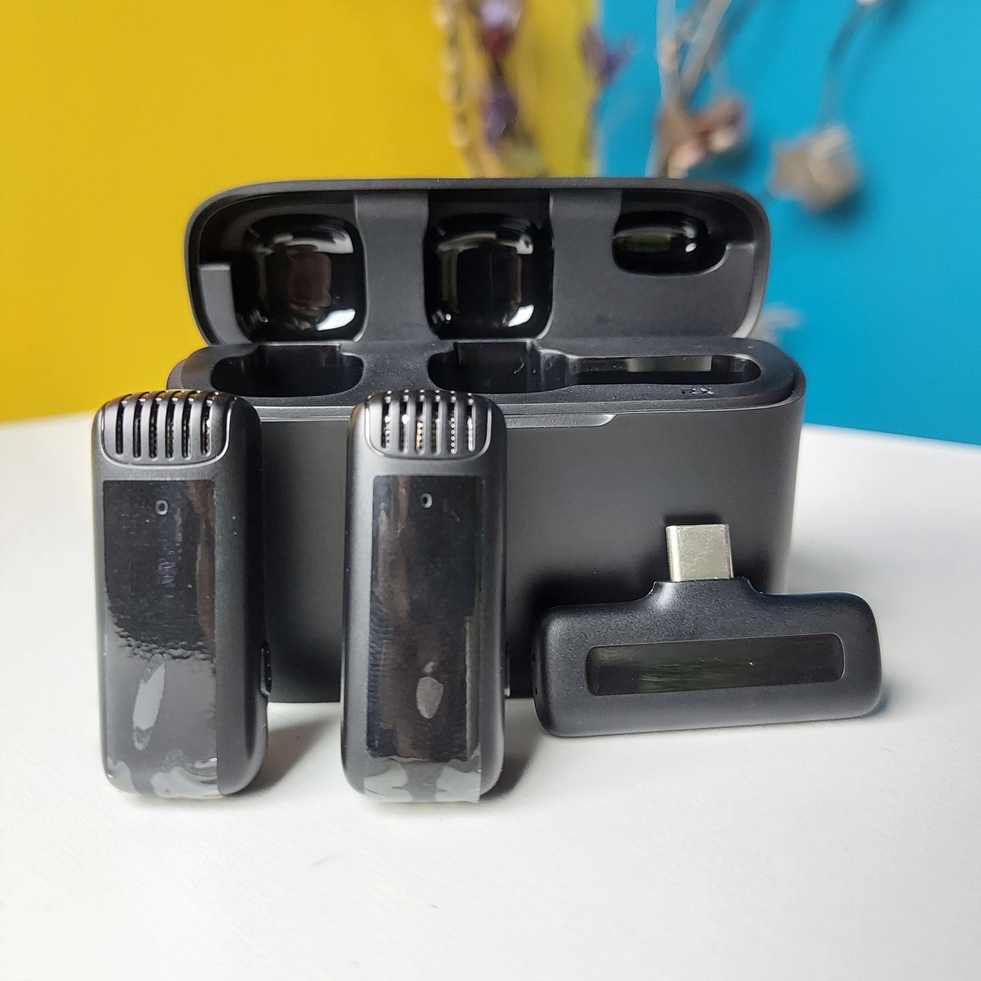 Picture of Ulanzi J12 Dual Wireless Microphone for Android With Charging Case For Type-C