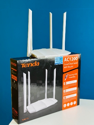 Picture of Tenda AC5 AC1200 Smart Dual-Band WiFi Router
