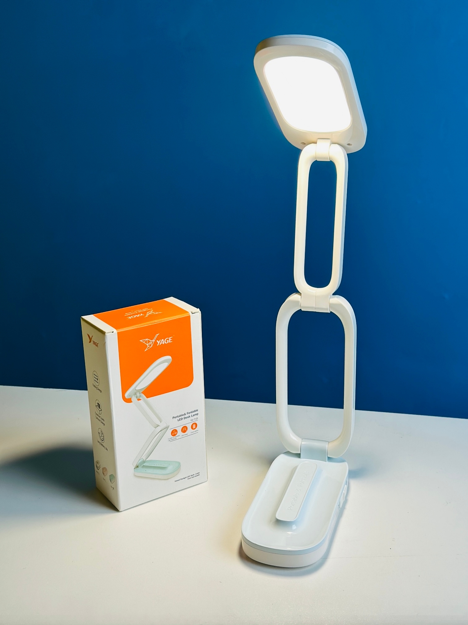 Picture of Yage T125 Foldable Desk Table Lamp