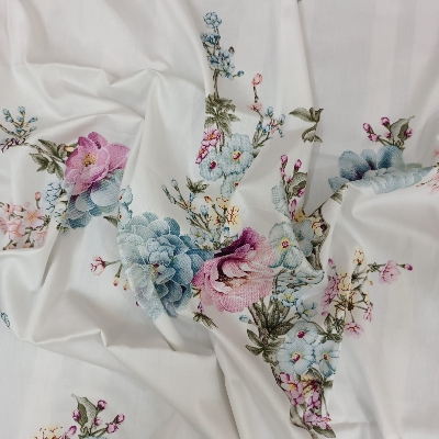 Picture of King Size Bedsheet With Two Pillow Covers