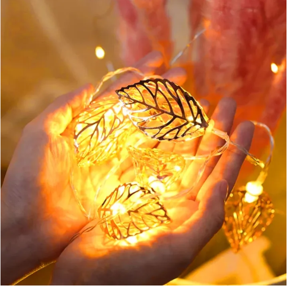 Picture of ধাতব ফেইরি লাইট 3D লিফ শেপ সোনালী রঙের কারেন্ট চালিত পিসের সেট