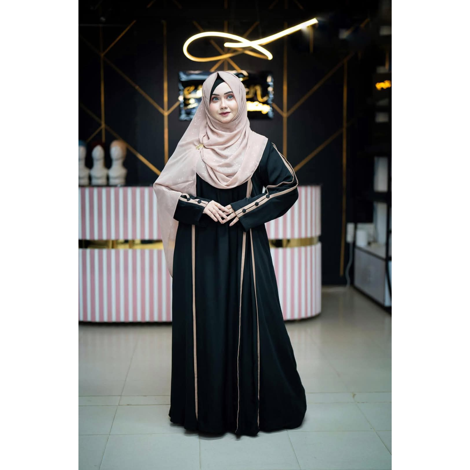 Picture of Tunisian Khimar + Borkha