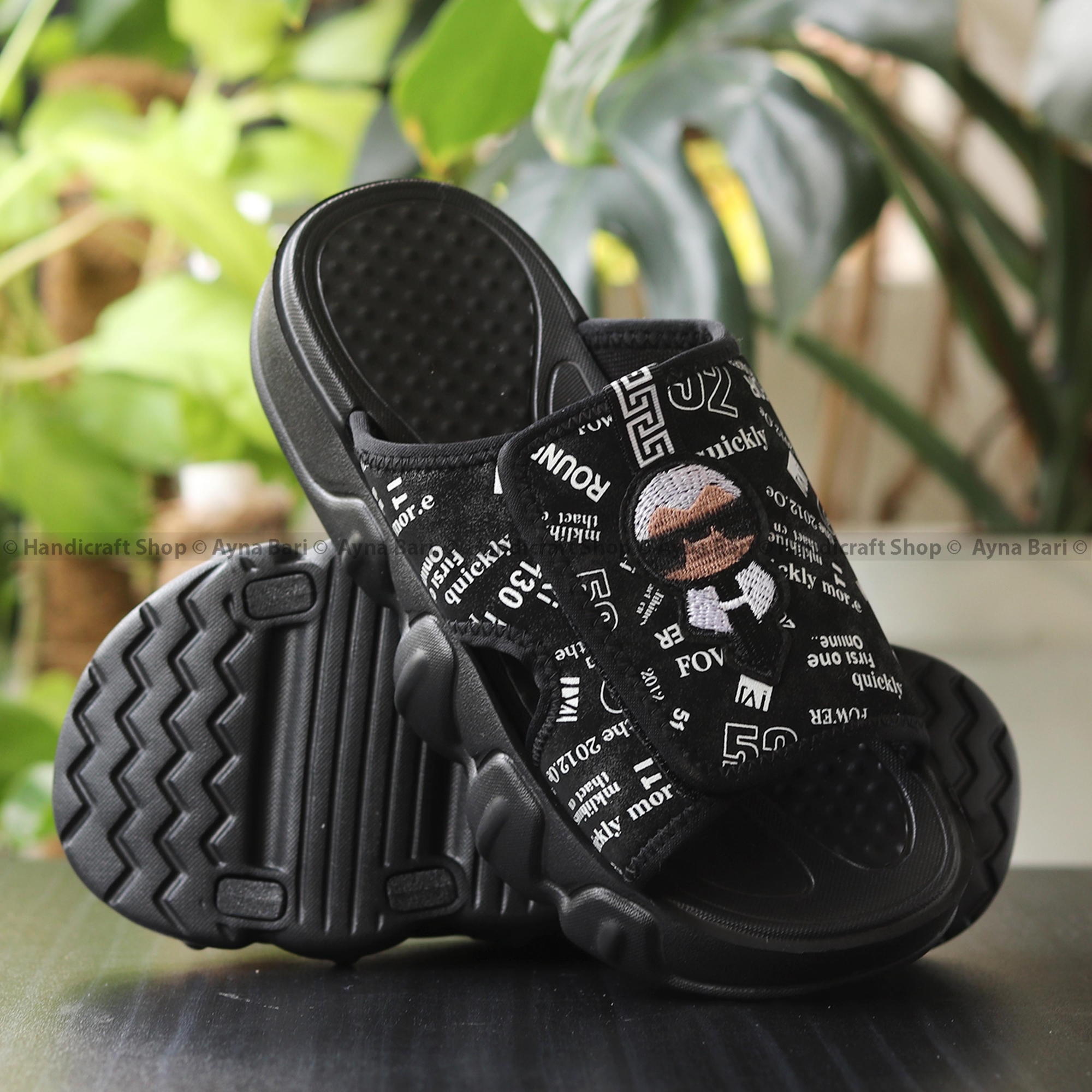 Picture of Trendsetter -Slides for Boys and Girls 8507 slides Light weight slides Made In Chain Shoe for man Shoe for woman