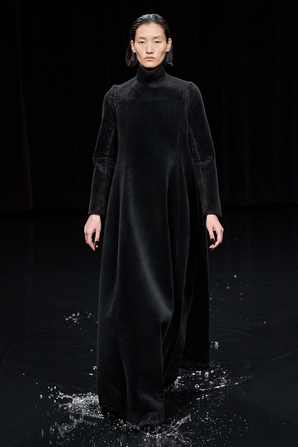 【巴黎時裝週】Balenciaga的末日時尚!Demna Gvasalia顛覆傳統的宗教造型?