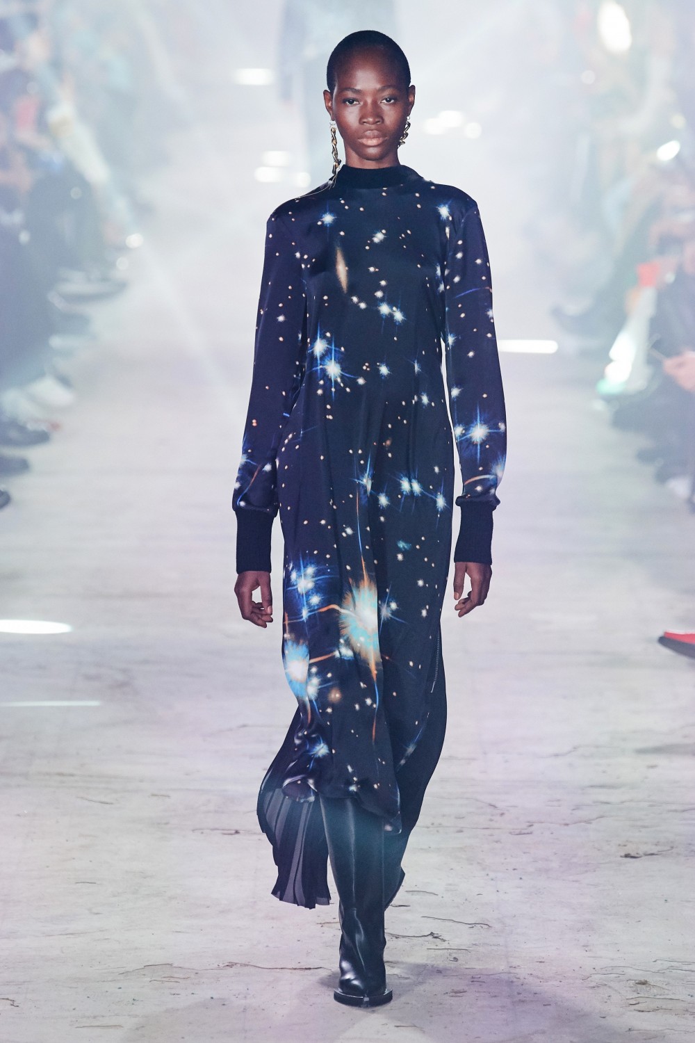 【巴黎時裝週】sacai的浩瀚宇宙!阿部千登勢顛覆經典的解構美學!