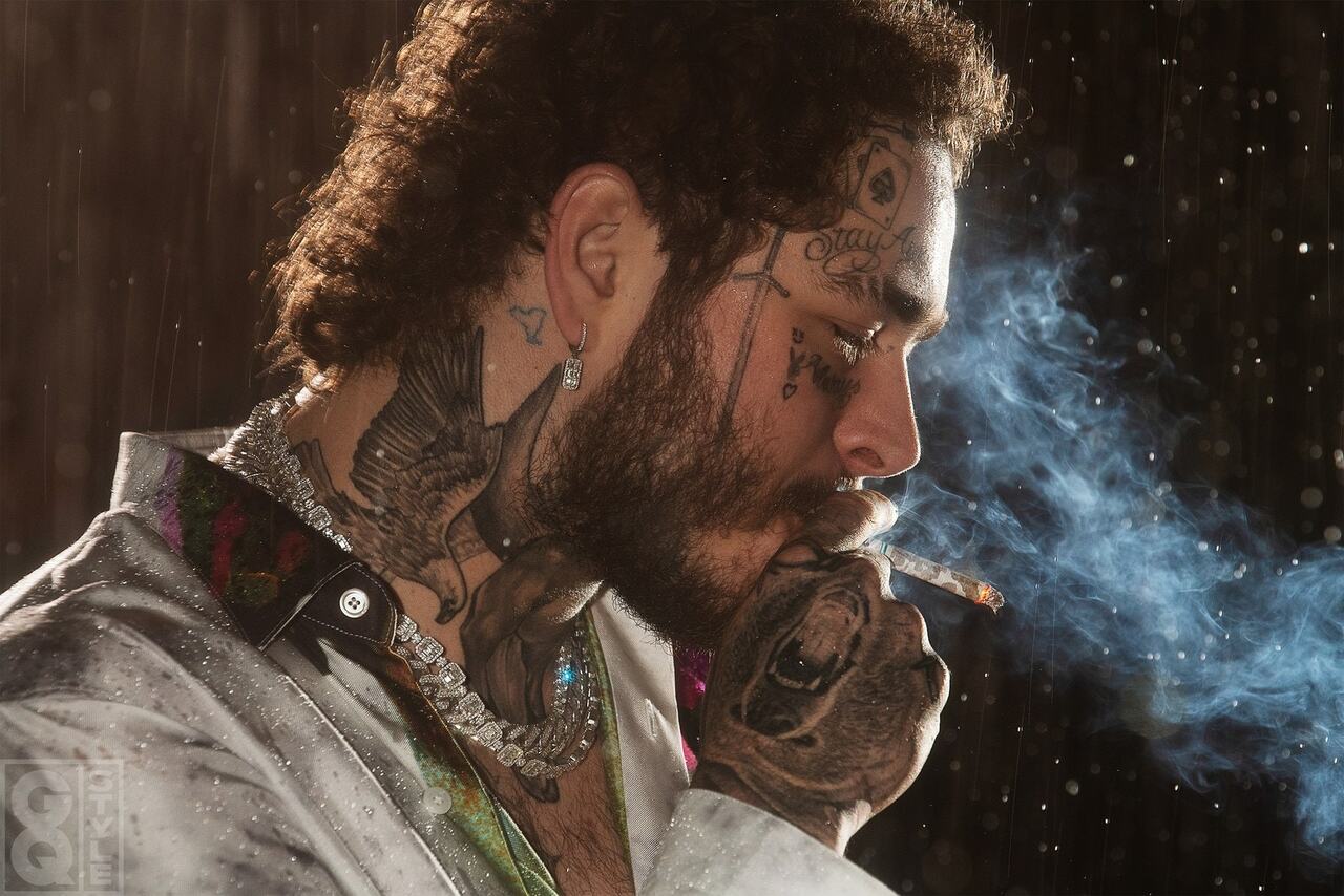 Posty rất thích xăm mình