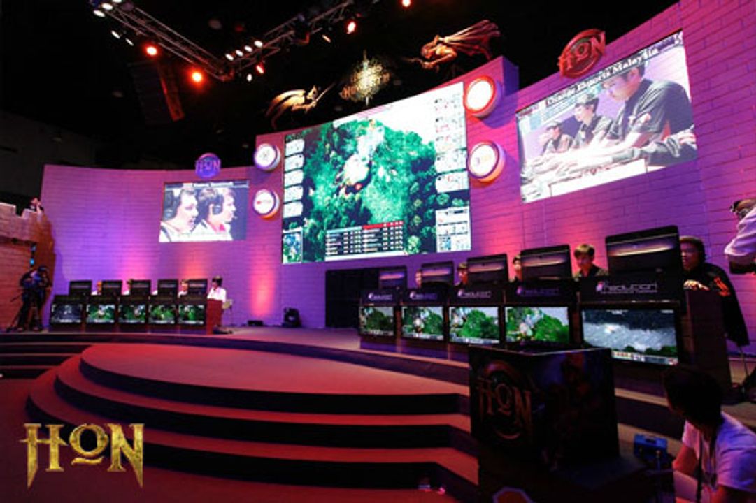 <i>Garena Star League (GSL) là một trong những giải đấu eSports lớn và có uy tín trong
cộng đồng game thủ đam mê thể thao điện tử tại Thái Lan.</i>