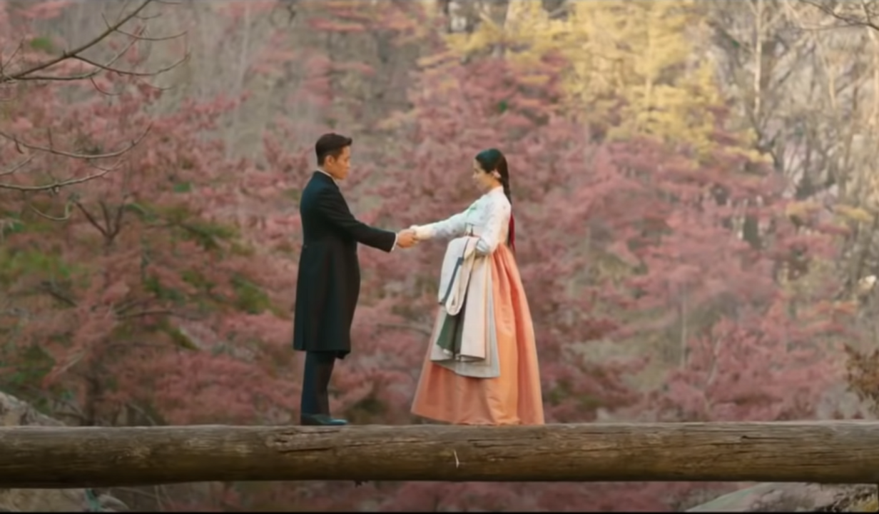 <i>“Cùng làm nào, việc “LOVE” ấy ta muốn thực hiện cùng ngài”</i>