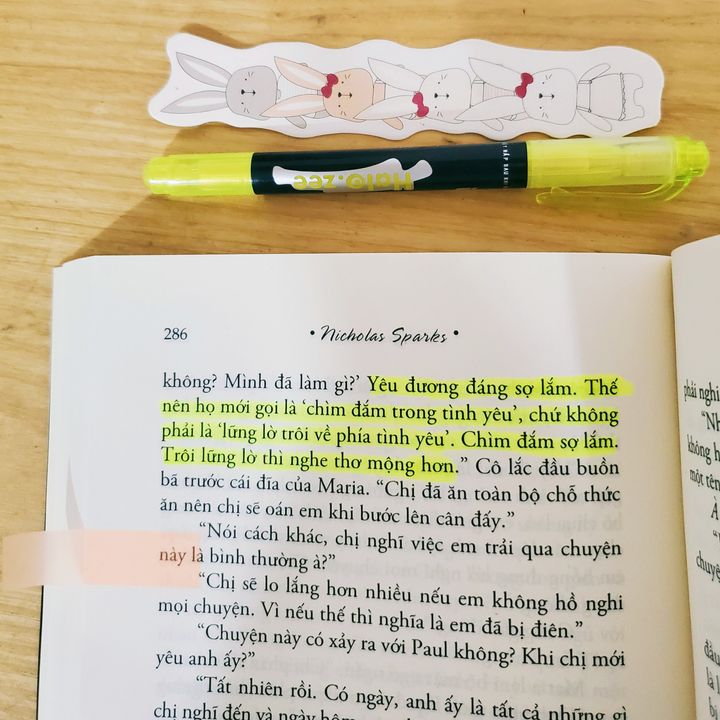 Maria trước khi rơi vào biển tình :)