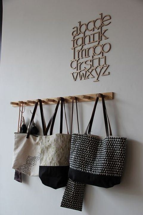 Tote bag