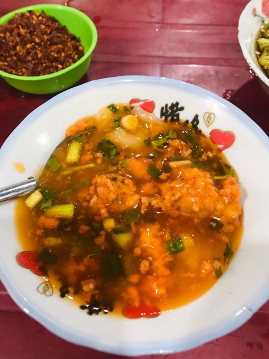 Bánh canh Nam Phổ ăn trước khi lên chùa