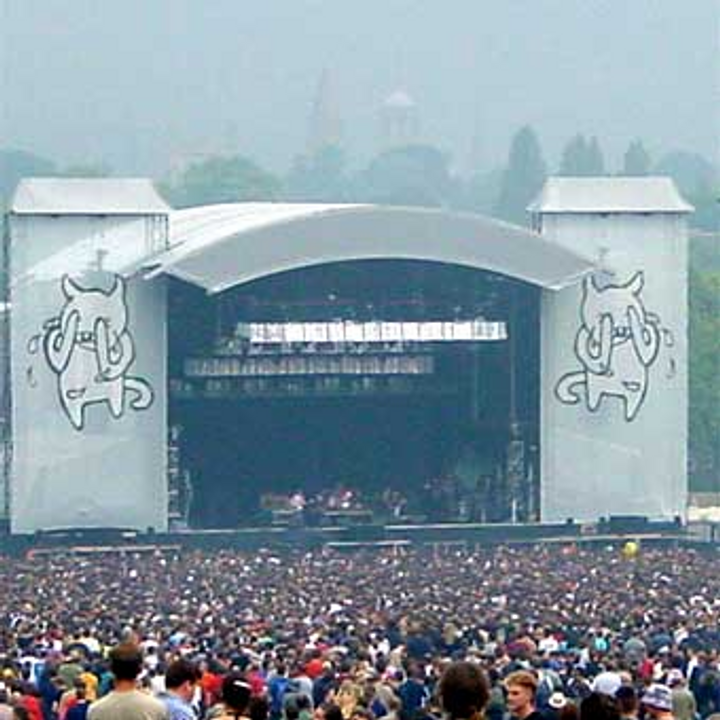 Radiohead mùa hè 2001