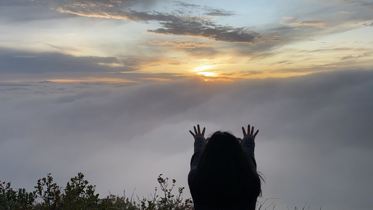 Let's wake up somewhere else