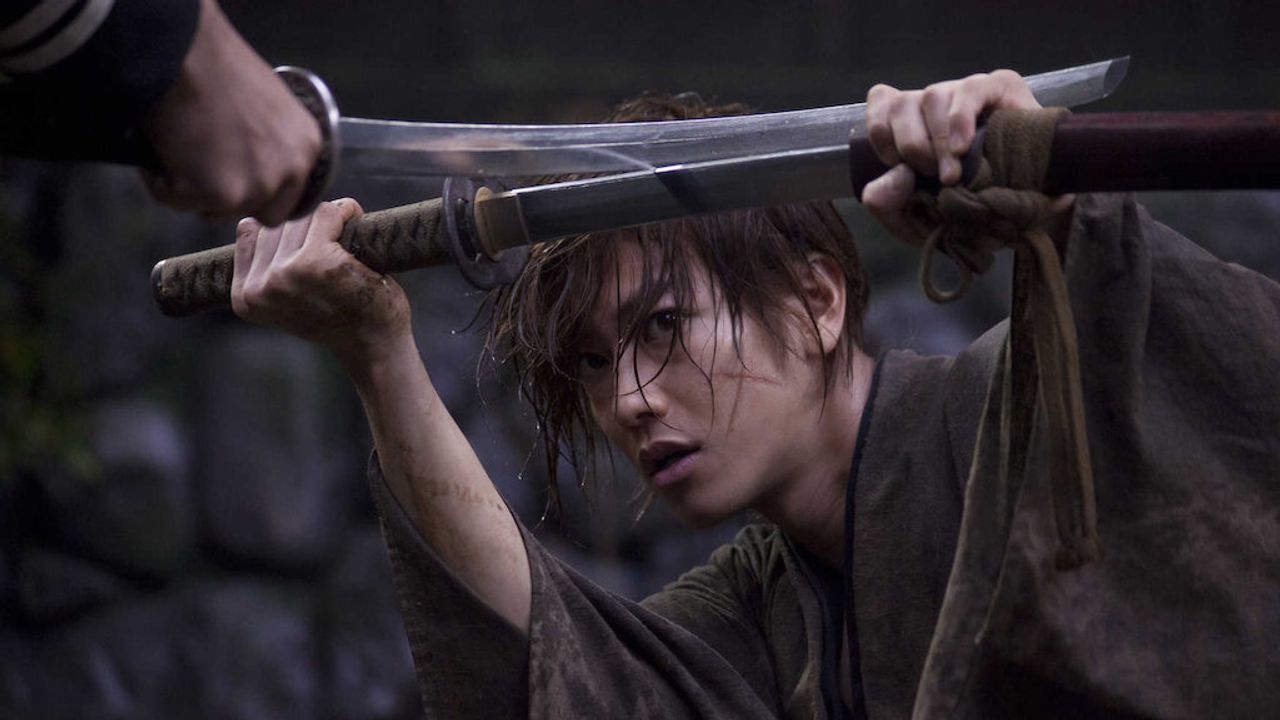 Katana (nhưng độ bền vượt xa thực tế) trong phim Lãng khách Kenshin.