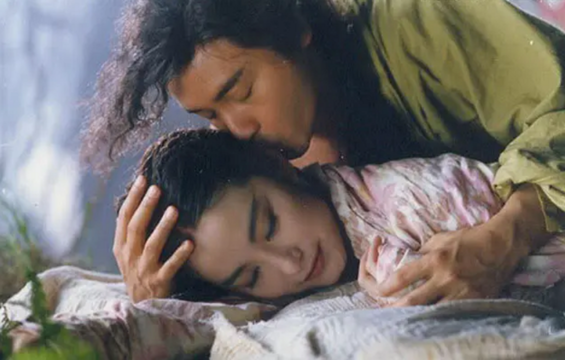 Người đẹp họ Lâm này là tình đầu và Lâm kia là tình đợt hai.