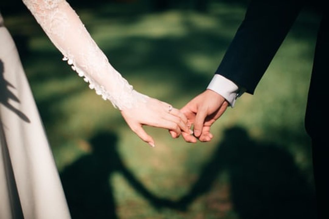 <i>Hôn nhân là một mối quan hệ thiêng liêng</i>