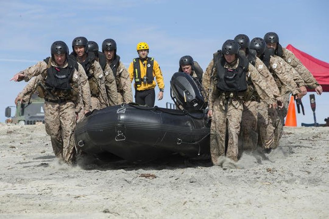 Khóa học lính trinh sát tại Naval Amphibious Base Coronado, California, March 8, 2018.