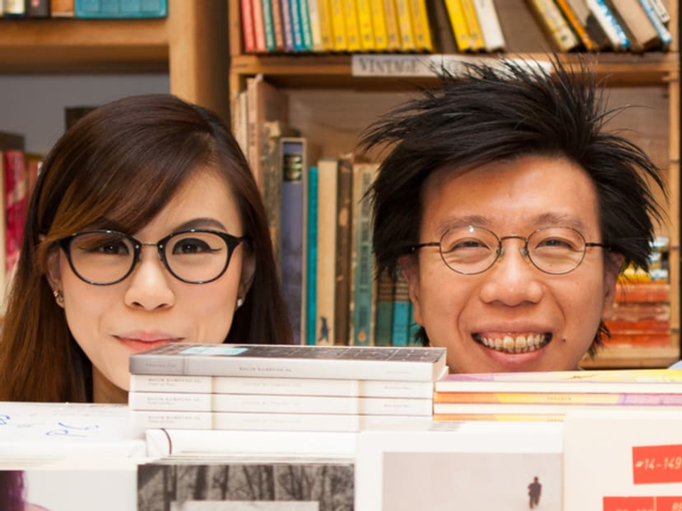 Kenny và Renée Ting
(https://www.todayonline.com/singapore/nac-clarifies-it-has-no-existing-partnerships-booksactually-amid-allegations-over)