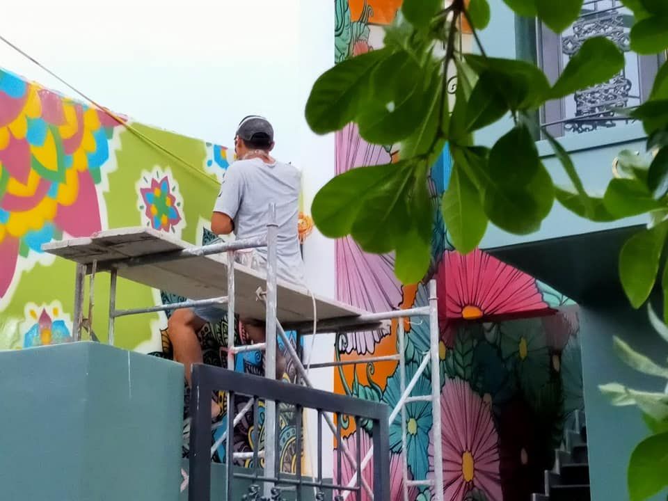 NHÌN MỌI THỨ NHƯ LẦN ĐẦU TIÊN