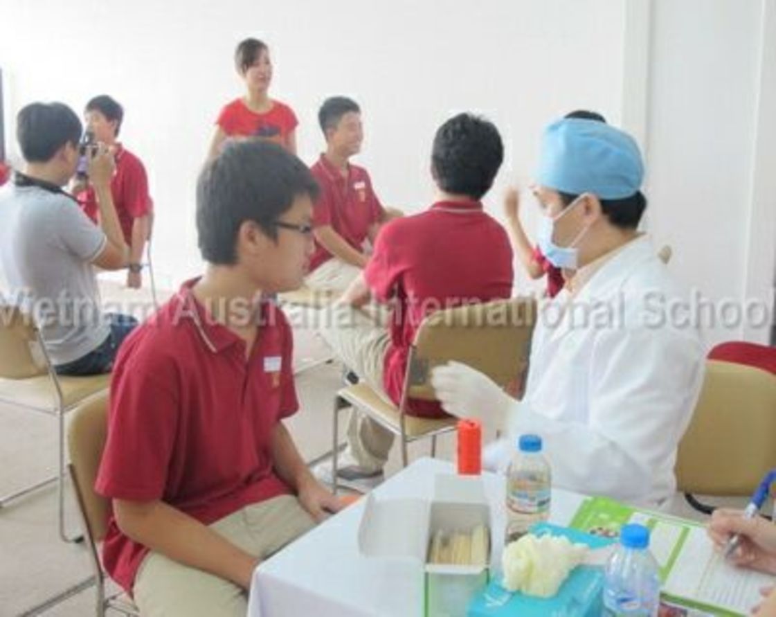 Nha học đường - Chăm sóc và bảo vệ “nụ cười Teen”