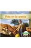 Vida en la Granja = Life on the Farm