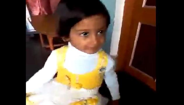 इस क्यूट सी लड़की का डांस देखकर याद आ जाएगा आपका बचपन!
इस क्यूट सी लड़की का डांस देखकर याद आ जाएगा आपका बचपन!