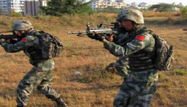 चीनी आर्मी ने अरुणाचल की सीमा के पास 11 घंटे लाइव फायर ड्रिल की चीनी आर्मी ने अरुणाचल की सीमा के पास 11 घंटे लाइव फायर ड्रिल की