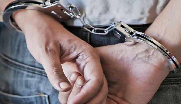 फर्जी दस्तावेज के साथ घुसपैठ की कोशिश में दस म्यांमार नागरिक गिरफ्तार फर्जी दस्तावेज के साथ घुसपैठ की कोशिश में दस म्यांमार नागरिक गिरफ्तार