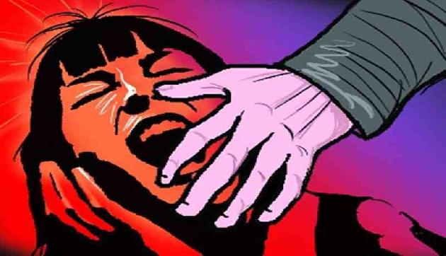 कठुआ गैंगरेप के बाद मेघालय से आई दहला देने वाली खबर,पांच लोगों ने किया नाबालिग का रेप कठुआ गैंगरेप के बाद मेघालय से आई दहला देने वाली खबर,पांच लोगों ने किया नाबालिग का रेप