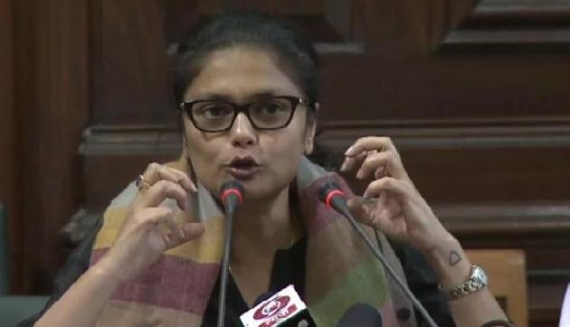 असमः कांग्रेस सांसद ने कहा, जावड़ेकर से मिलना आसान, DU के कुलपति से मुश्किल असमः कांग्रेस सांसद ने कहा, जावड़ेकर से मिलना आसान, DU के कुलपति से मुश्किल