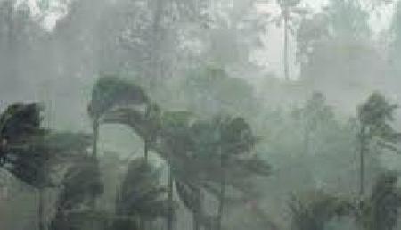अगले 24 घंटे में बहुत तेज बारिश होने के आसार, कई राज्यों में चलेंगी गर्म हवाएं
अगले 24 घंटे में बहुत तेज बारिश होने के आसार, कई राज्यों में चलेंगी गर्म हवाएं