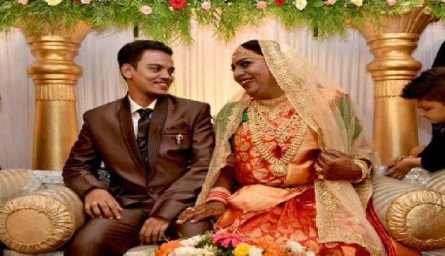 शादी के लिए करवा डाला सेक्स चेंज, लड़की बनी दूल्हा और लड़का बन गया दुल्हन शादी के लिए करवा डाला सेक्स चेंज, लड़की बनी दूल्हा और लड़का बन गया दुल्हन