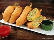 Chetan Parkash Namkin Bhandar ka Mirchi Bada