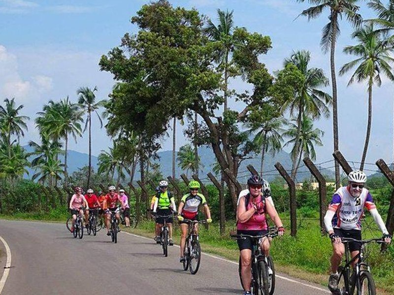 SRI LANKA ULTIMATE ADVENTURE: Hiking, Rafting, Cycling, Water Sports & Beach Escape.