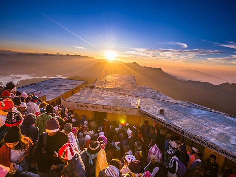 SRI LANKA ULTIMATE ADVENTURE: Hiking, Rafting, Cycling, Water Sports & Beach Escape.