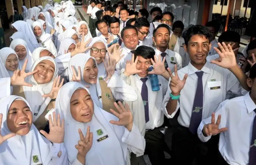 Cadangan Reformasi Pendidikan: Tamat Sekolah Umur 16 Tahun, Anak Muda Boleh Bekerja Lebih Awal
