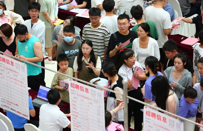 Trend Baru di China, Penganggur Sanggup Bayar Demi Kelihatan ‘Bekerja’ 