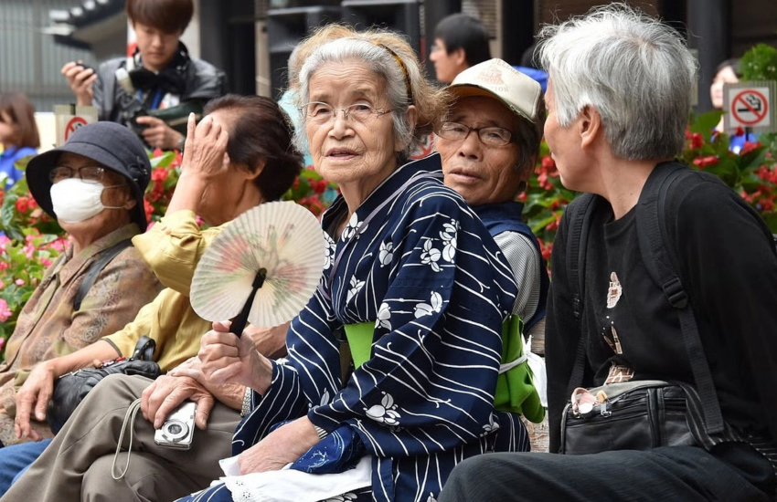 Bilangan Warga Emas Berusia 100 Tahun di Jepun Hampir Mencapai 100,000 Orang