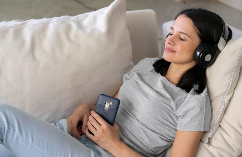 Ini Kesan Buruk Tidur Pakai Fon Telinga