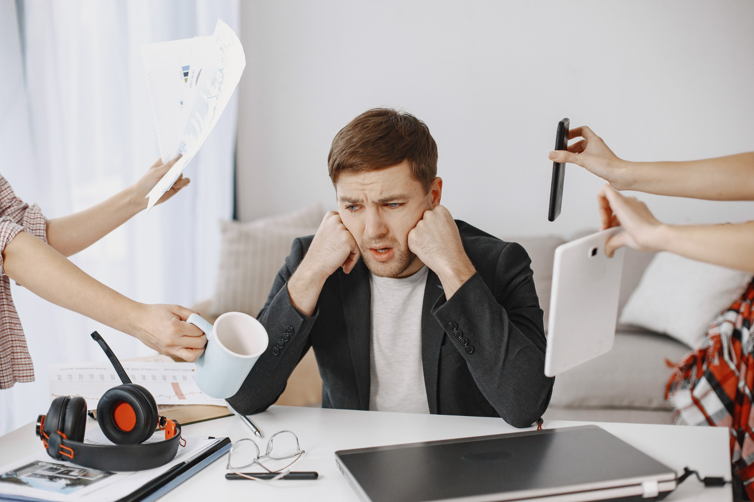 9 Job Posting Phrases That Could Signal a Toxic Workplace